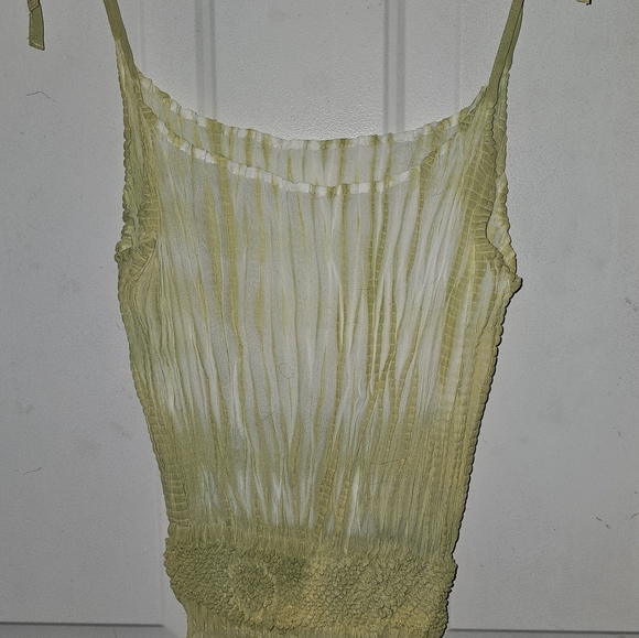 27 ℂ𝕠𝕝𝕝𝕖𝕔𝕥𝕚𝕠𝕟 𝔹𝕠𝕦𝕥𝕚𝕢𝕦𝕖 𝕋𝕠𝕡 - Picture 3 of 3